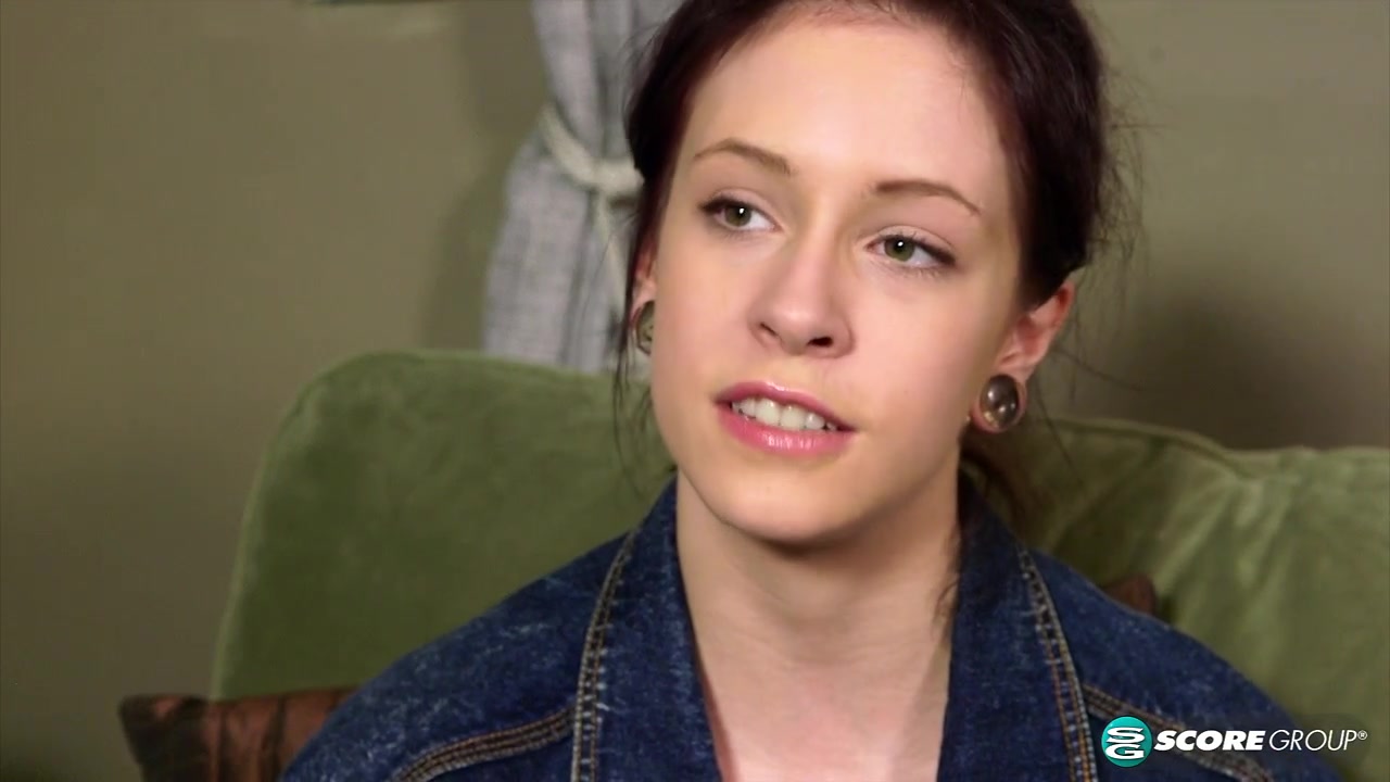 She Does Kink - NaughtyMag