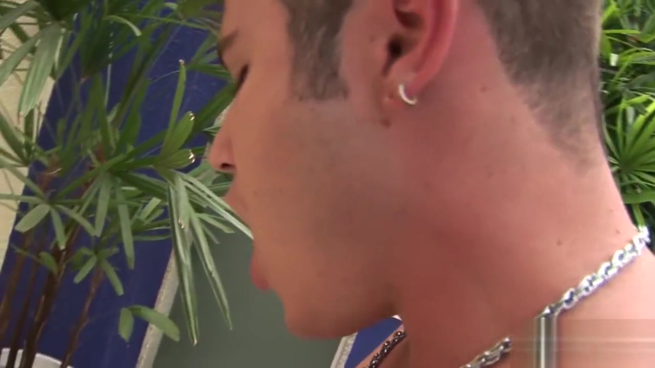 1597 Kamilas Smooth Shemale Cock - Scene 1