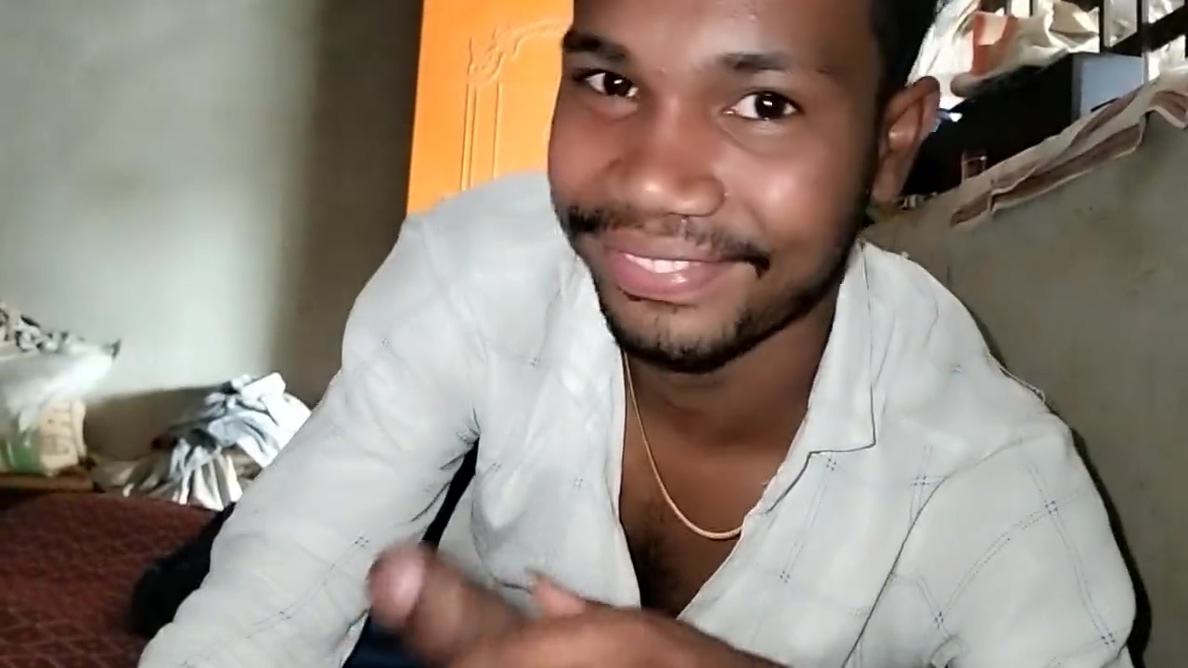 Indian Big Bodied Boy Sucks Cook And Hard Blowjob With Great Pleasurure That Unknown Boy - Gay Fucking Movie In Hindi