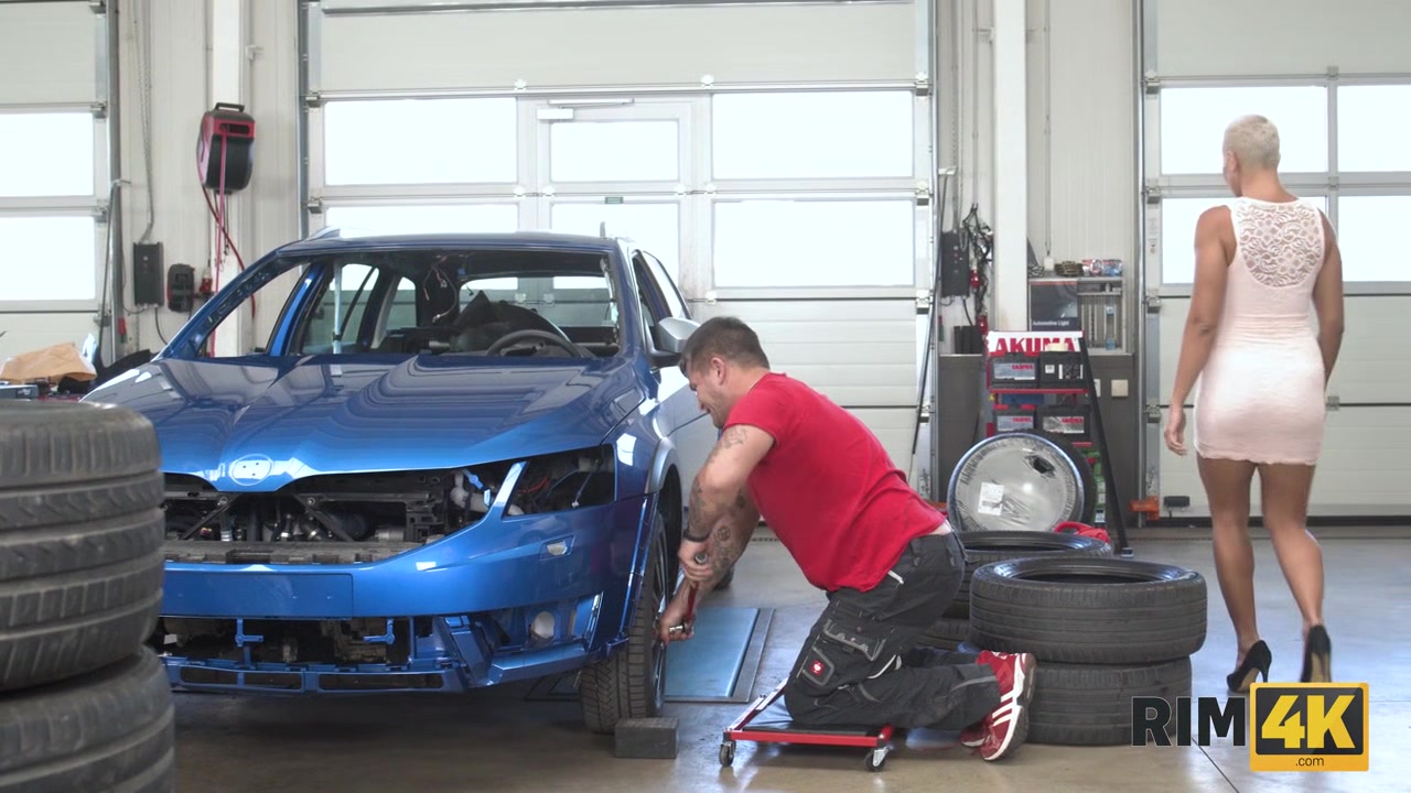 RIM4K. Dame with big boobs is licking anus in the car repair shop