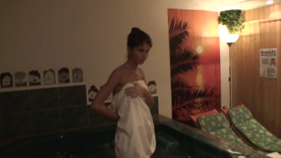 Nessa Devil in hot amateur couple having hardcore sex in a pool