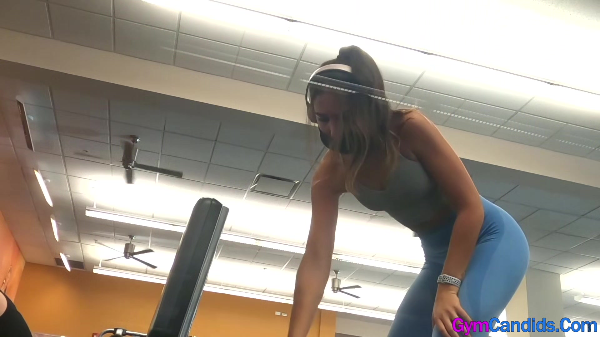 Gym Candid in Blue Leggings