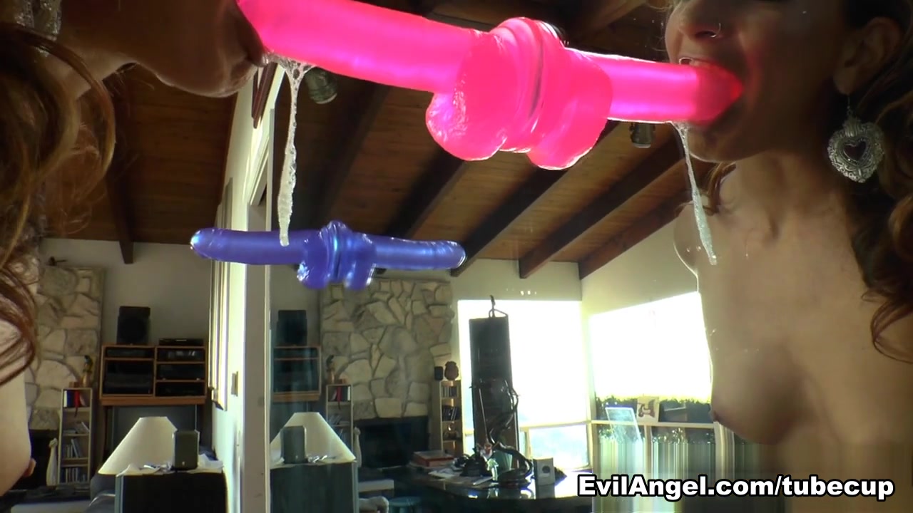 Savannah Fox in Buttman's Twerkin' An' Jerkin' Video