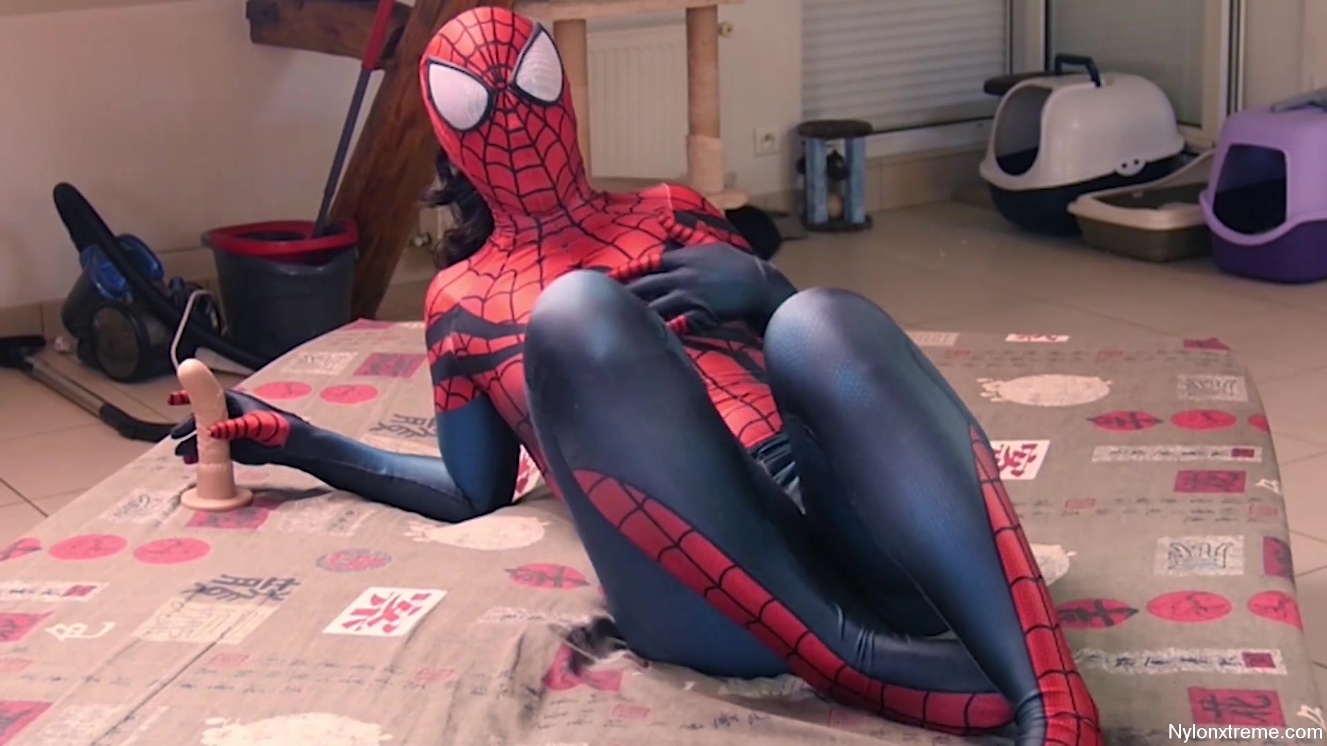 114 Missy Charme Nora Luxia Wonder Vs Spidergirl - Sex Movies Featuring Sexy Tights