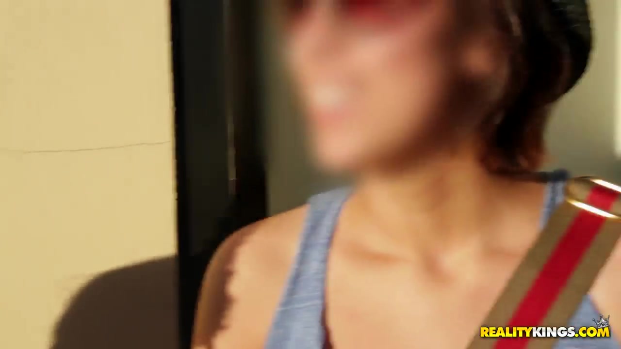 Cuddly teenagers 18+ like to suck huge dicks and get creampied