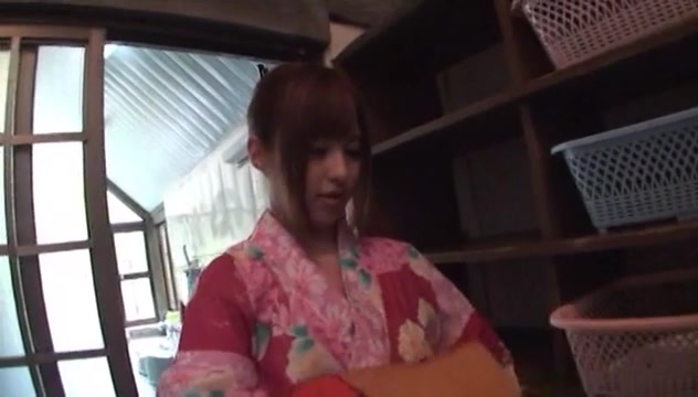 Kokomi Naruse hot Asian milf enjoys a hot time in the outdoor bath
