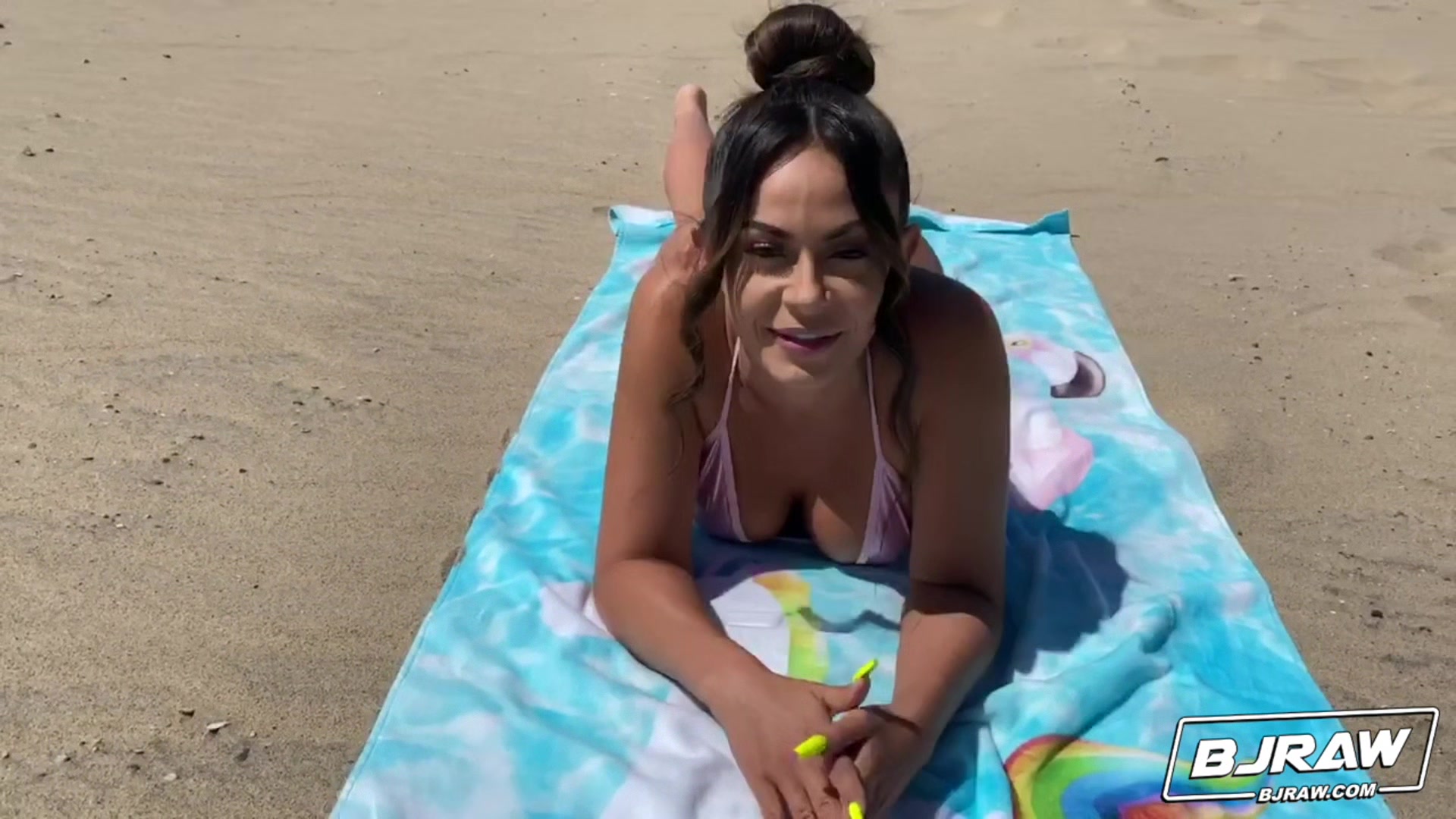 Kikis Facial Vacation - BJRaw
