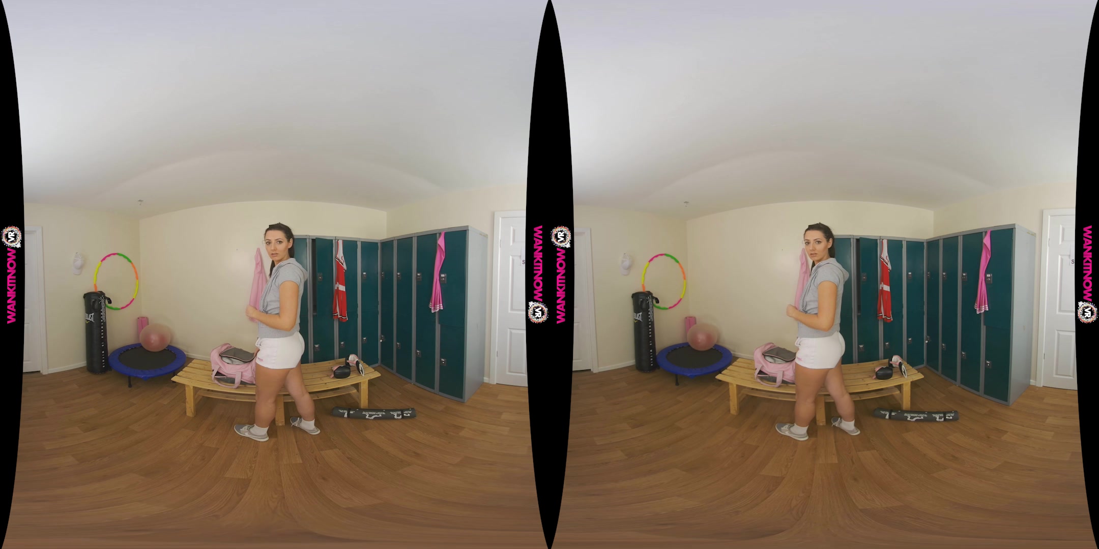 Sporty Seduction featuring Violet - WankitNowVR
