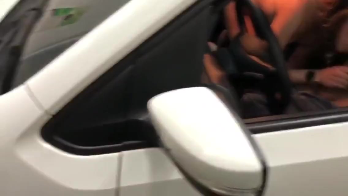 Fui Trocar Oleo Do Carro E Acabei Pagando Com A Buceta. Fazer O Que 5 Min - Comedor Delas And Dutra Sura