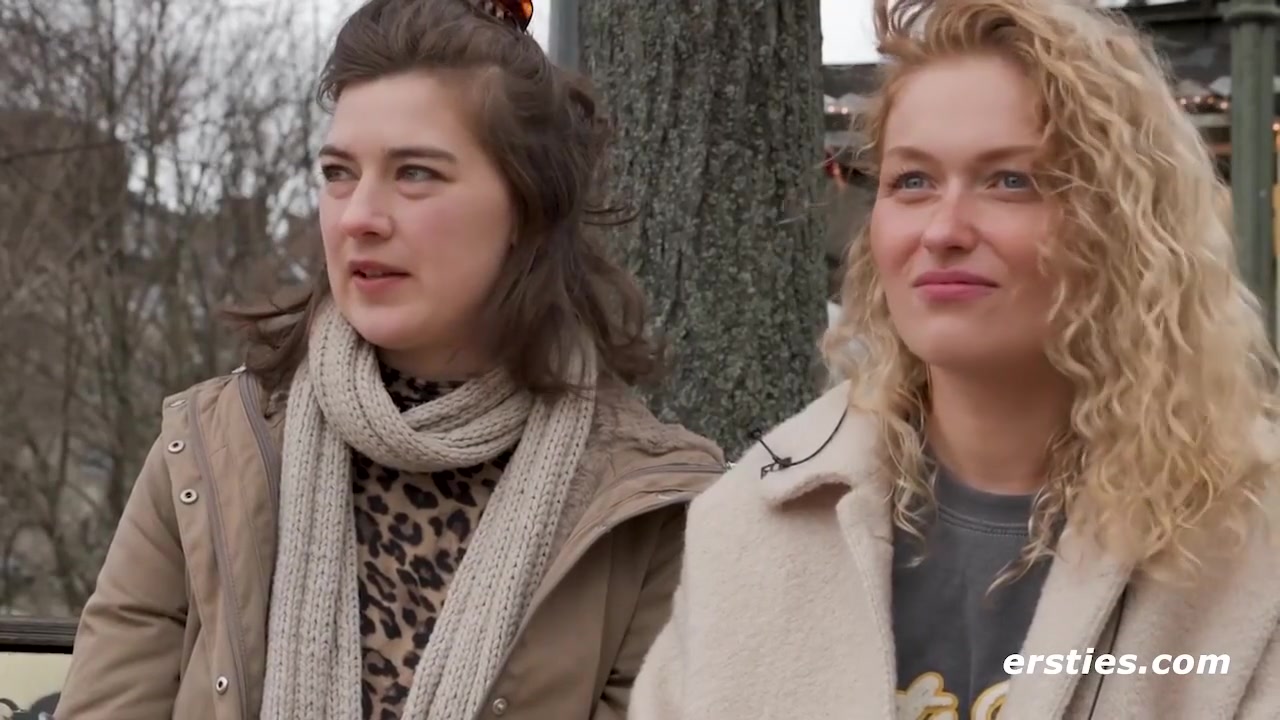 Amanita Und Sally D Beim Lesbischen Date Mit Hohepunkt