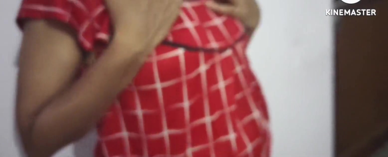 Desi Indian Pregnent Wife Showing Boobs N Pussy N Fingering