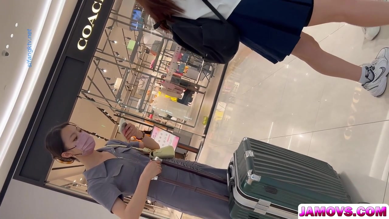 Asian outcall prostitute satisfies her horny client