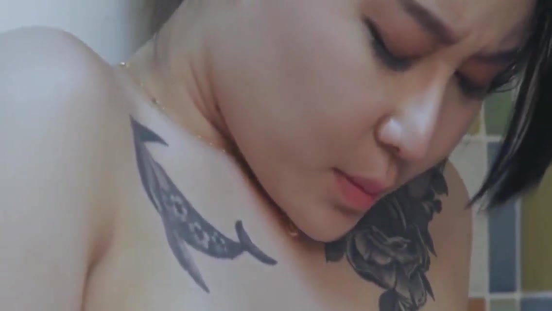 Sexy Asian Stepmom Doing Hardcore In The Kitchen 10 Min