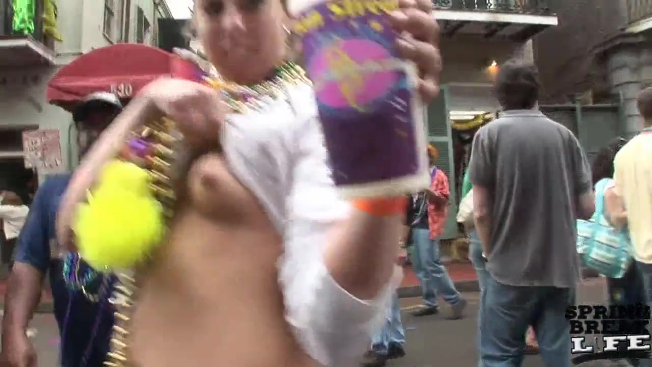 Afternoon at Mardi Gras - SpringbreakLife