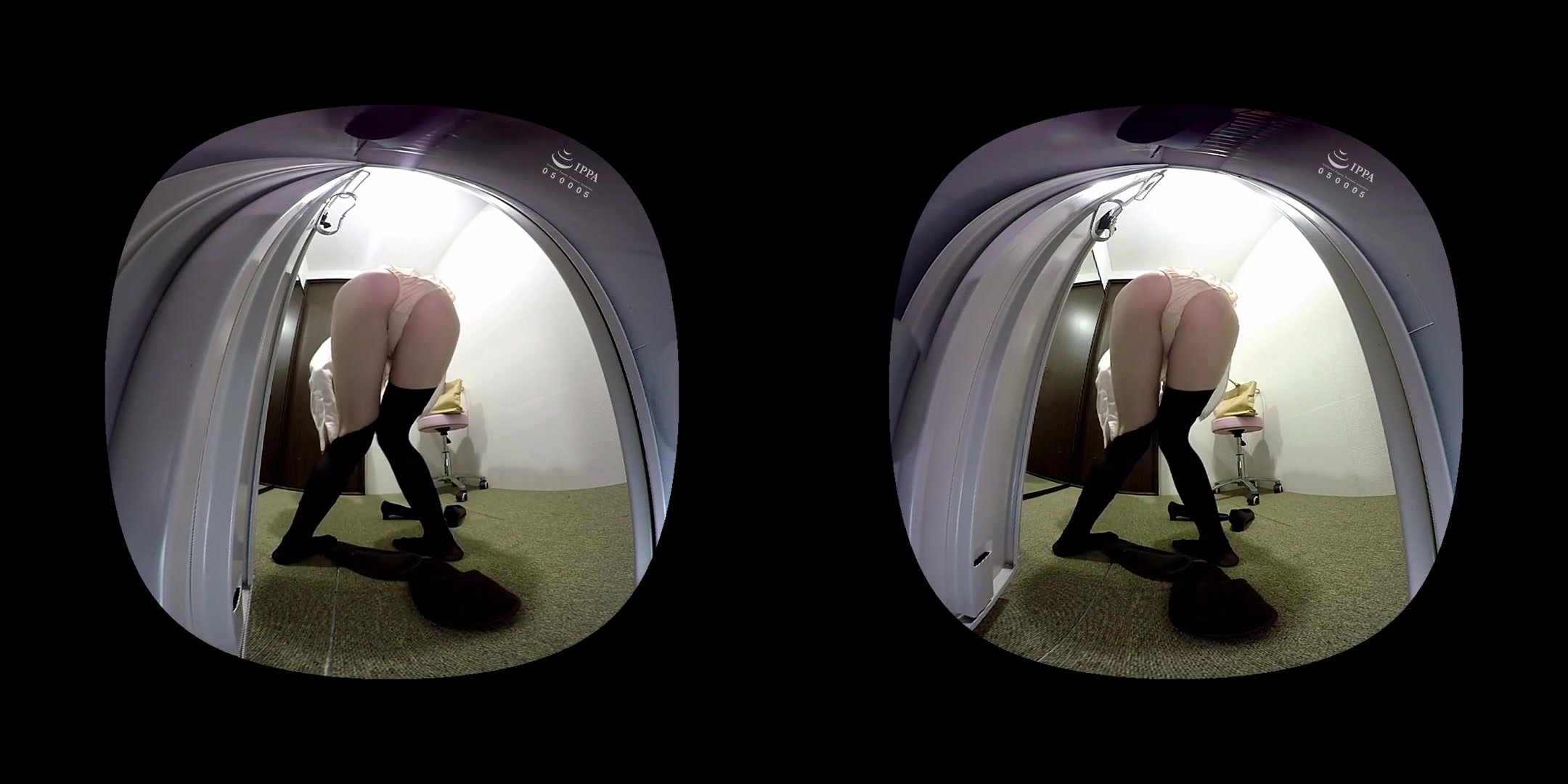 Locker Room Peeping 2 - PetersPrimoVR