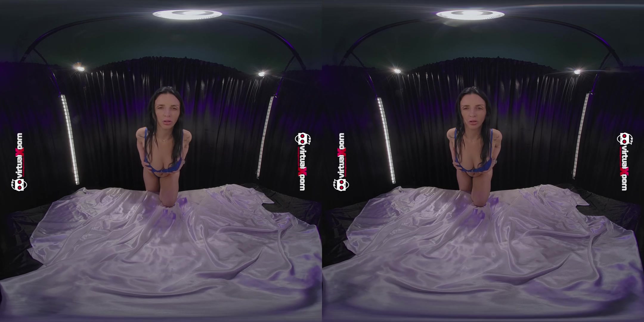 Vitoria Vontese Stretch Her Pussy Hole Extreme