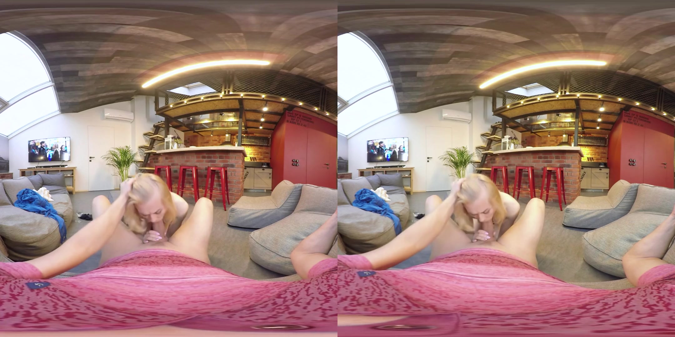 Via Lasciva in Naked Blondie Satisfies Desires - TmwVRNet