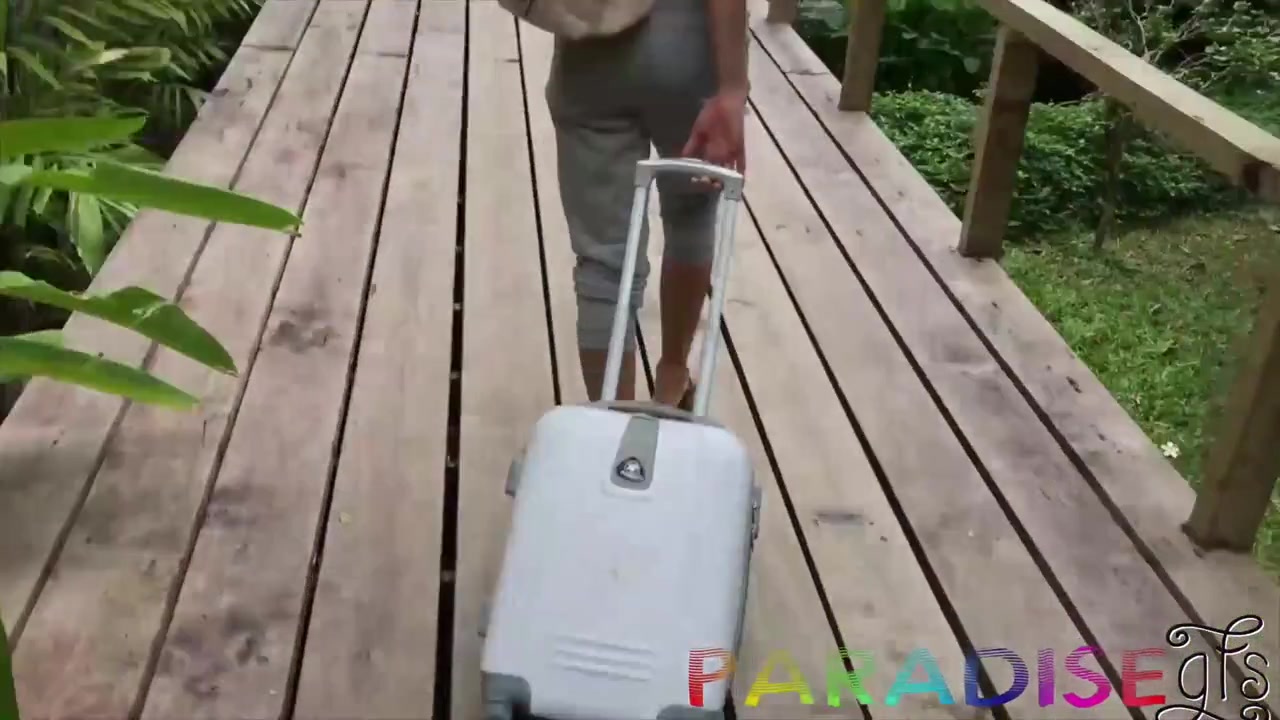 In Paradise With Model GF - ParadiseGFs