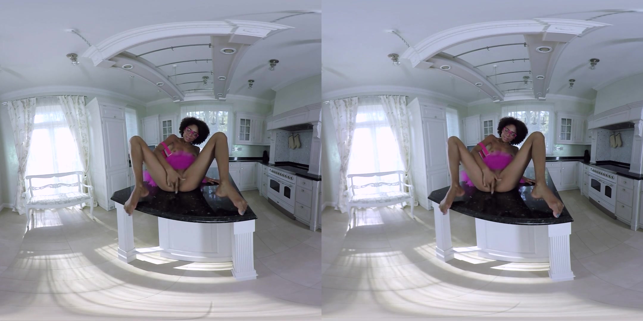 Luna Corazon in Chocolate Candy - RealJamVR