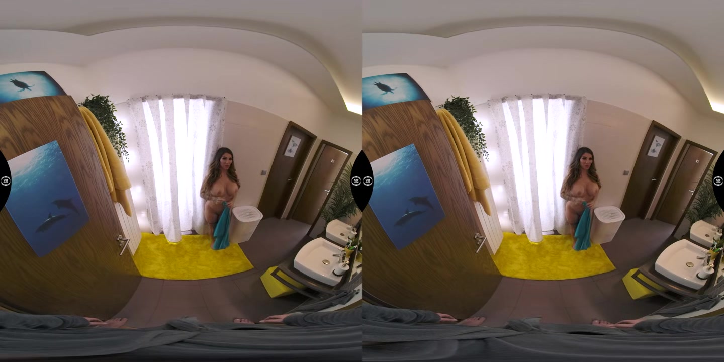 Lily Veroni in the Bathroom - VRHARD