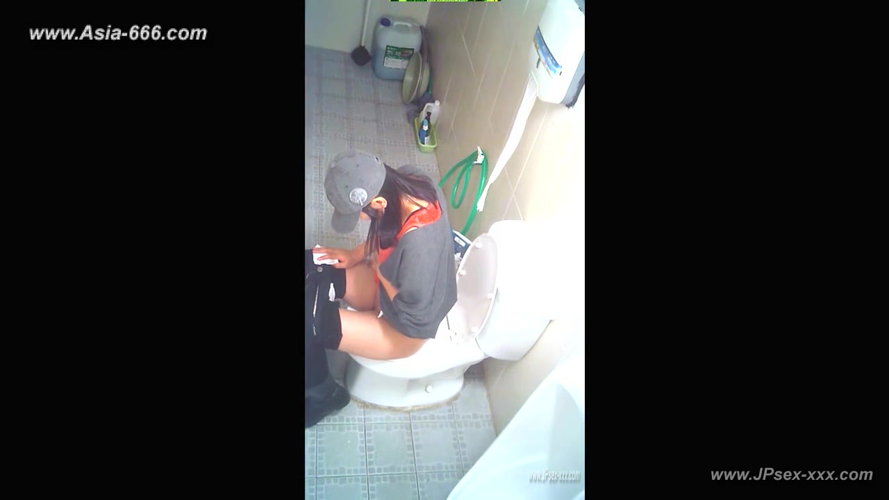 peeping korean OL pee.3