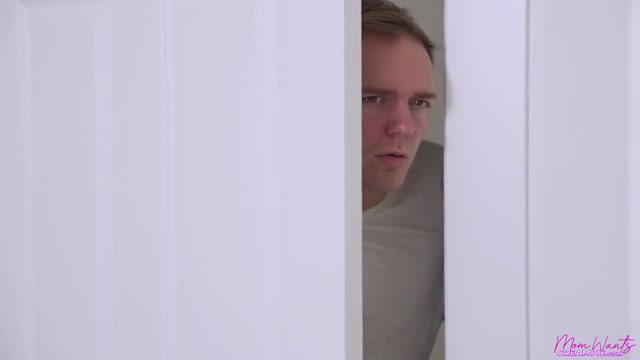 Is It A Chore Giving Stepmom A Creampie - S1:E10 - Momlover
