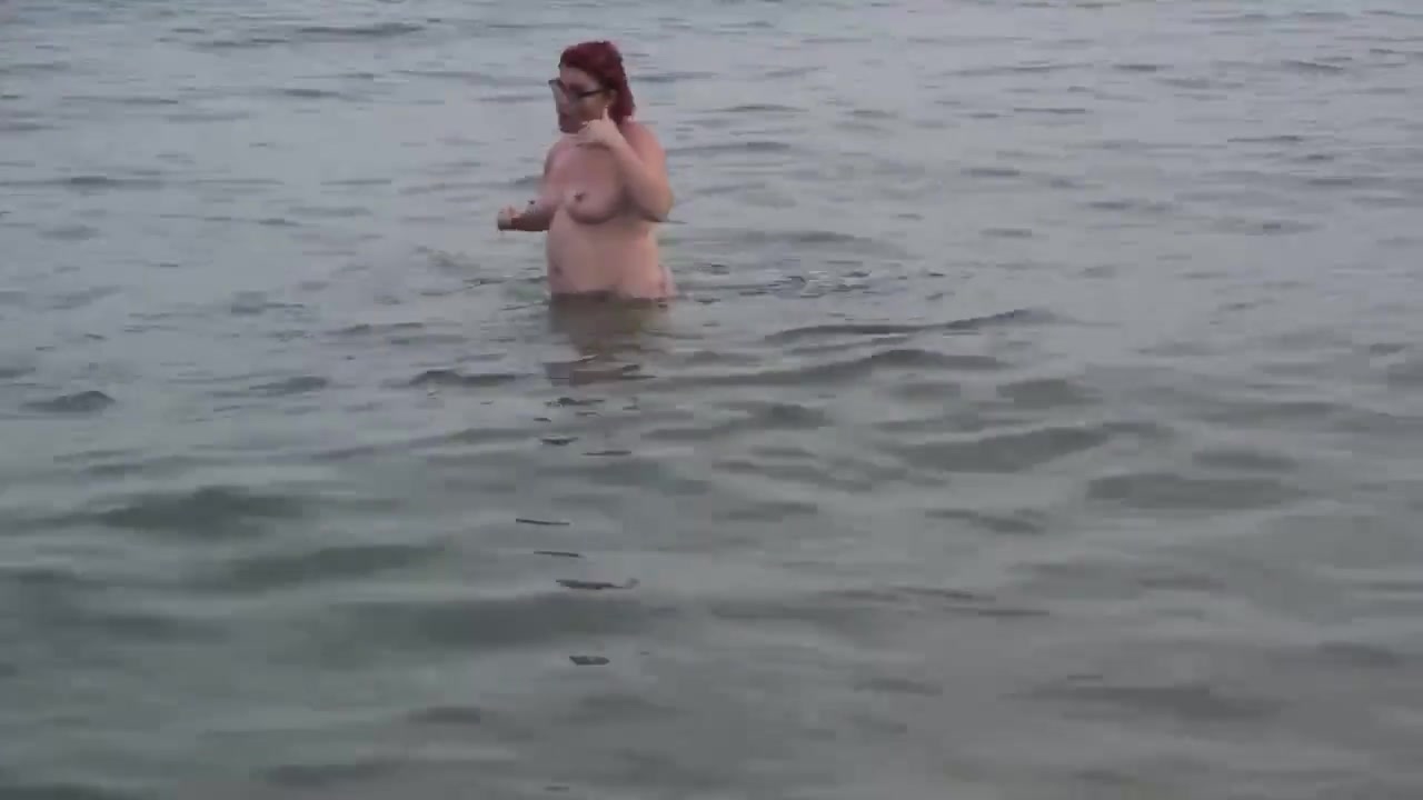 Girls Playing In The Sea - PhillipasLadies