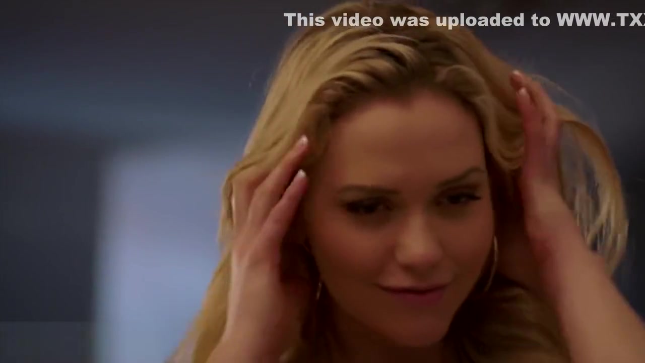 BLACKED MIA MALKOVA WORSHIPS BBC IN FIRST IR!!