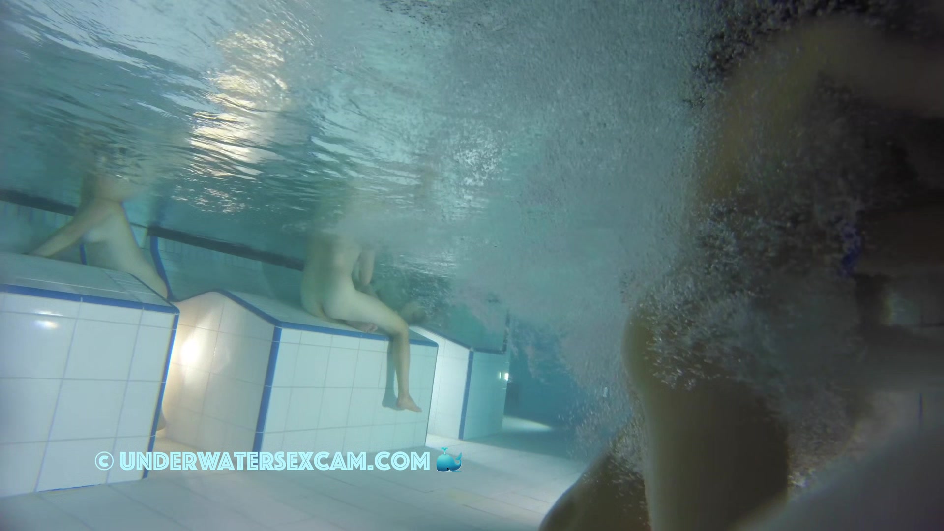 teen 18+ couple masturbates with the jet stream and she gets fingered in the sauna pool