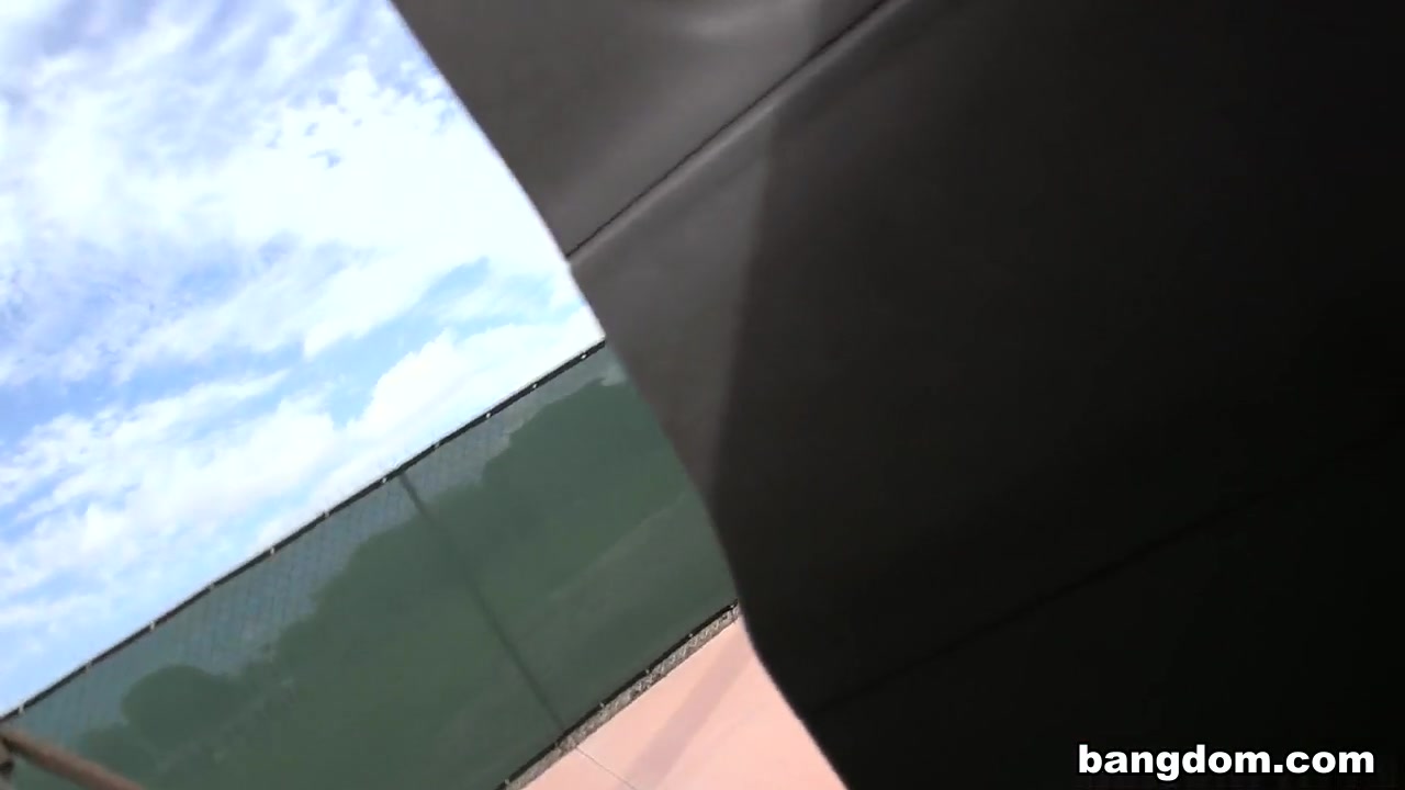 White pornstar loves black dick