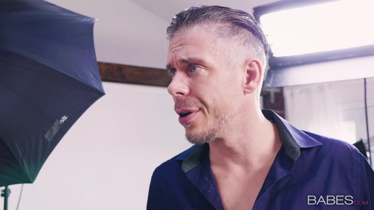 Natalia Starr & Mick Blue in Model Behavior - ElegantAnal