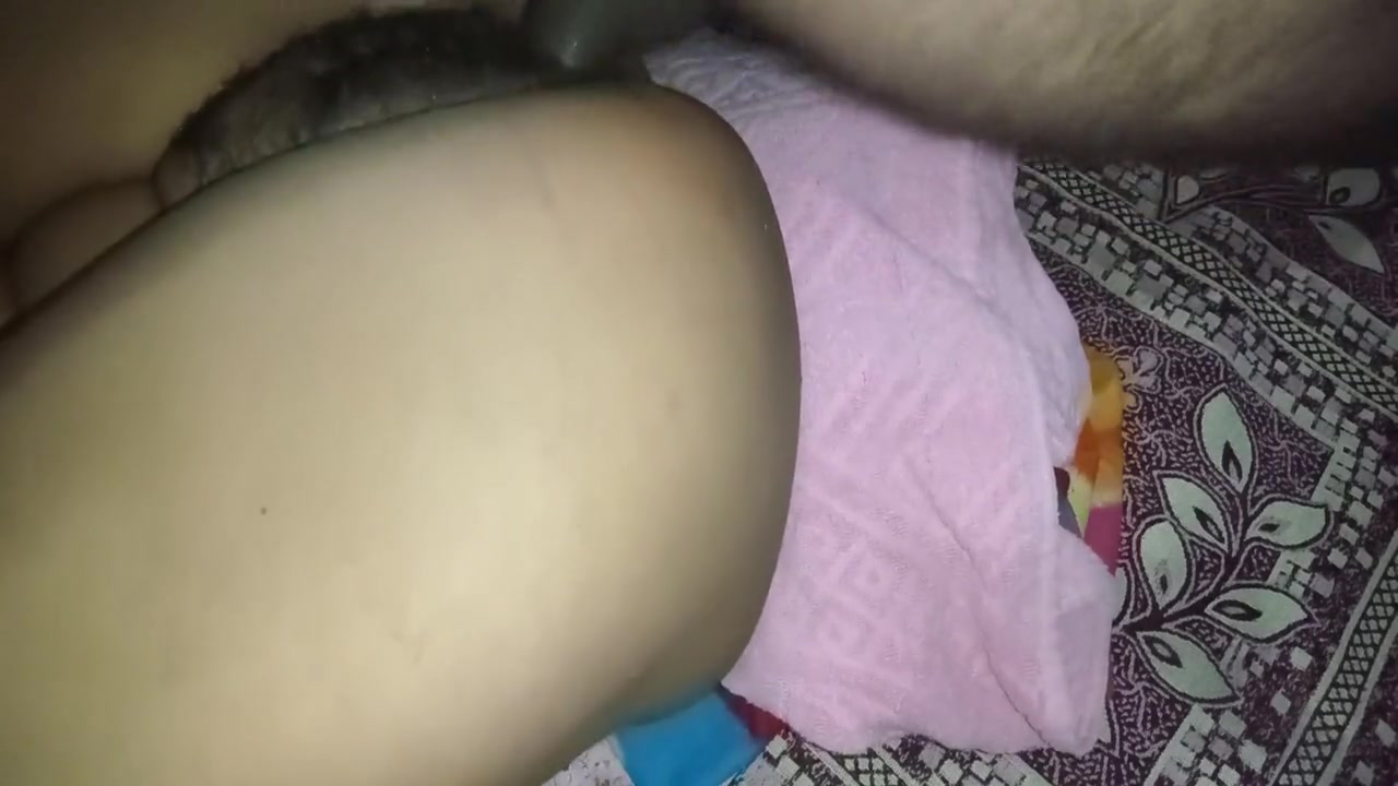 Husband And Wife Kissing And Fucking With Dildo - Pussy Eating