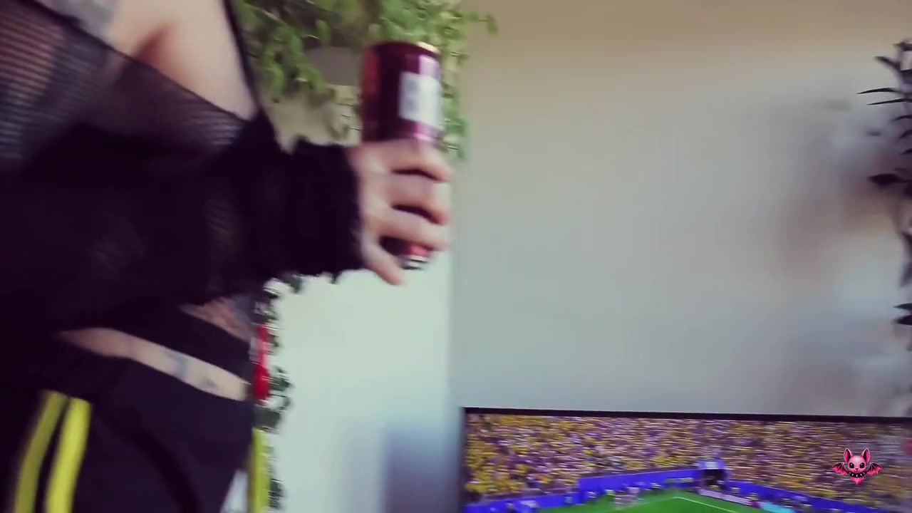 Hot Facesitting While Brazil Beats Japan! Goth Brazilian Aesthetic