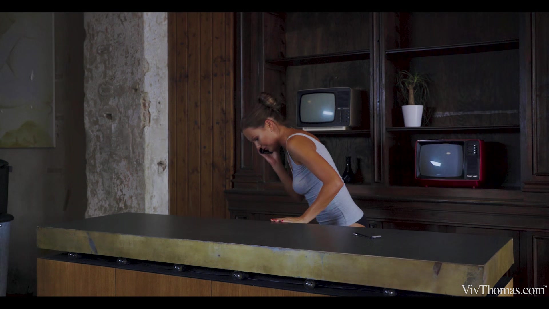 Tina's Massage Desires 1: Receiving - Eveline Dellai & Tina Kay - VivThomas