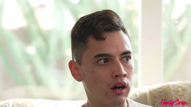 The Easter Swap - S5:E1 - Familyswap