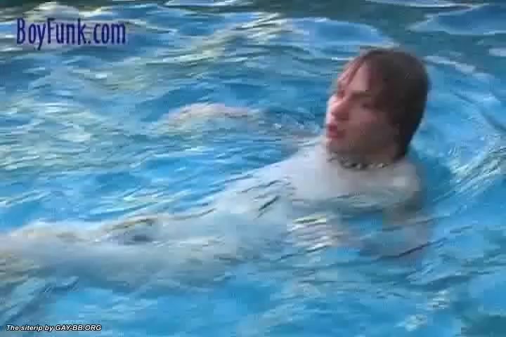 Jeffs Poolside Strokeoff