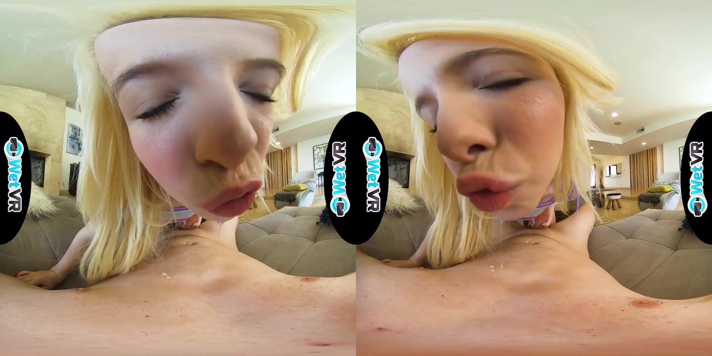 Kenzie Reeves in Virtual Footjob - WetVR