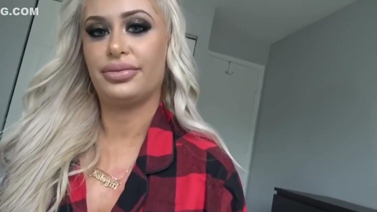 Thick White Girl Helps With Blue Balls And Tosses Salad- Tt S0e0 With Brandi Bae