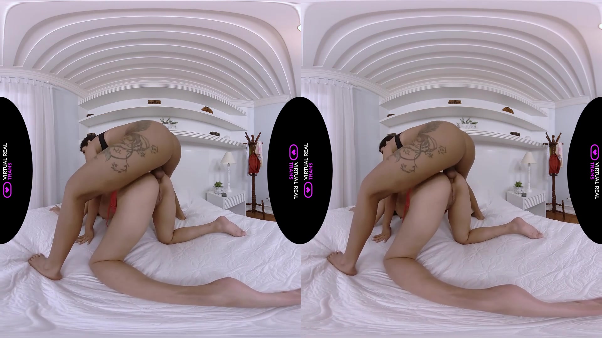 Chicks Hangout - VirtualRealTrans