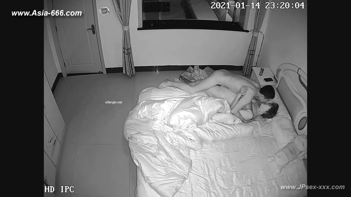 Hackers use the camera to remote monitoring of a lover's home life.***