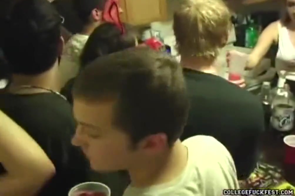College Slut Fucked In Frat House