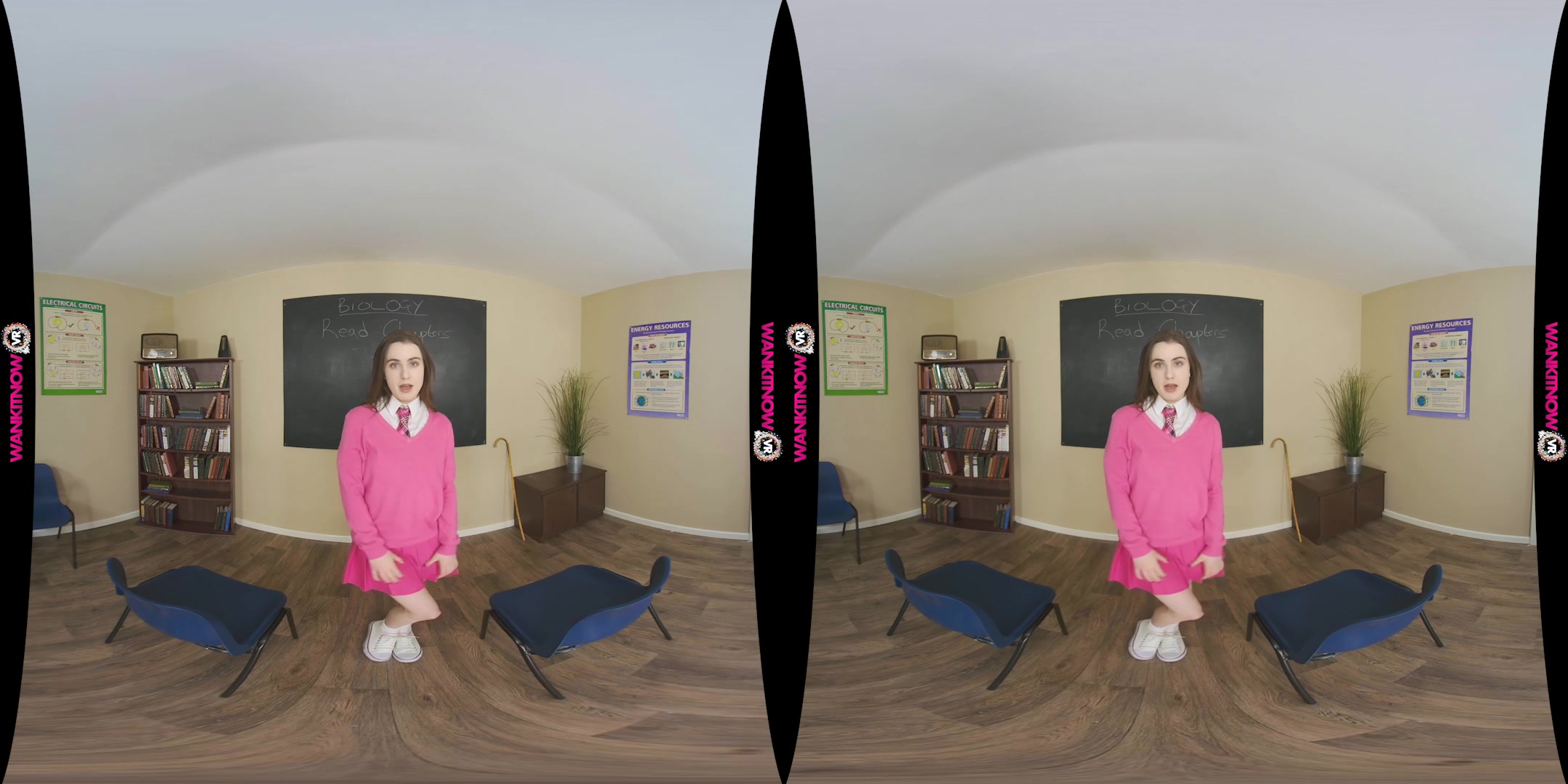 Send Nudes featuring Lola Rae - WankitNowVR