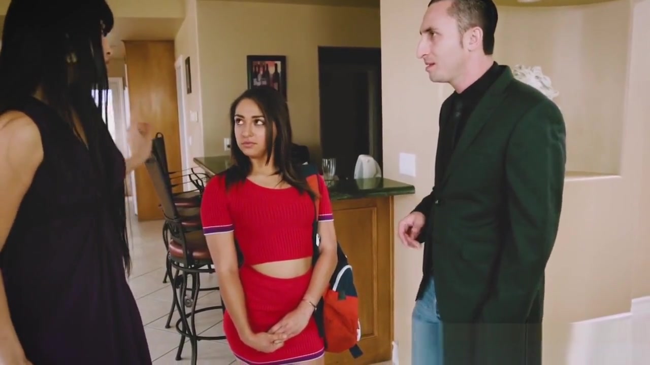 Babysitter gets fingered