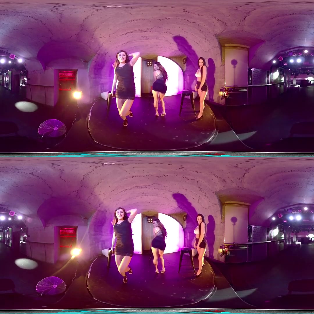 Kinga & Nicole & Sofia Striponstage - ReeVR