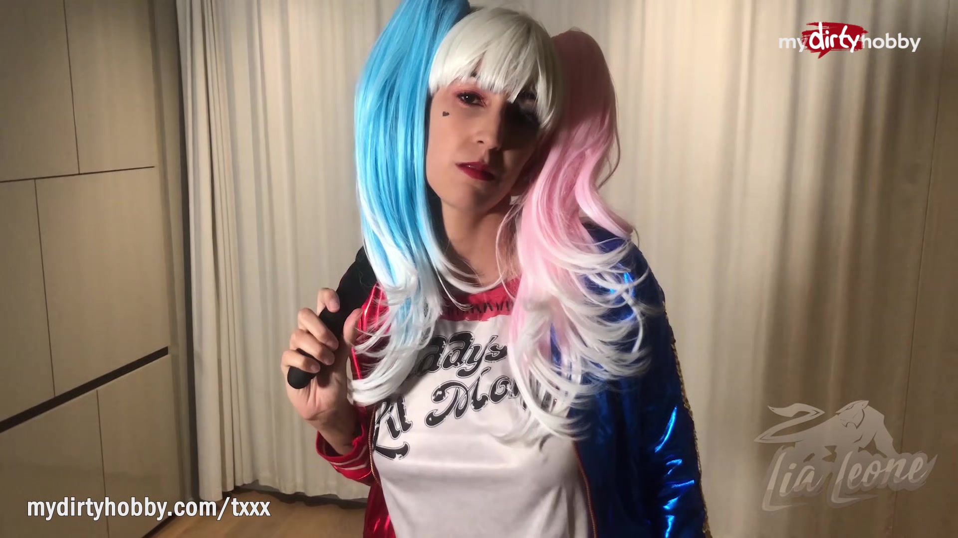 MyDirtyHobby - Busty babe Lia Leone cosplaying naughty little Harley Quinn