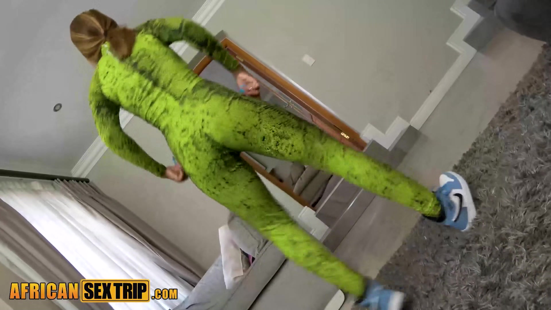 African Casting - Busty Black Dancer Bouncing On BWC In Audition