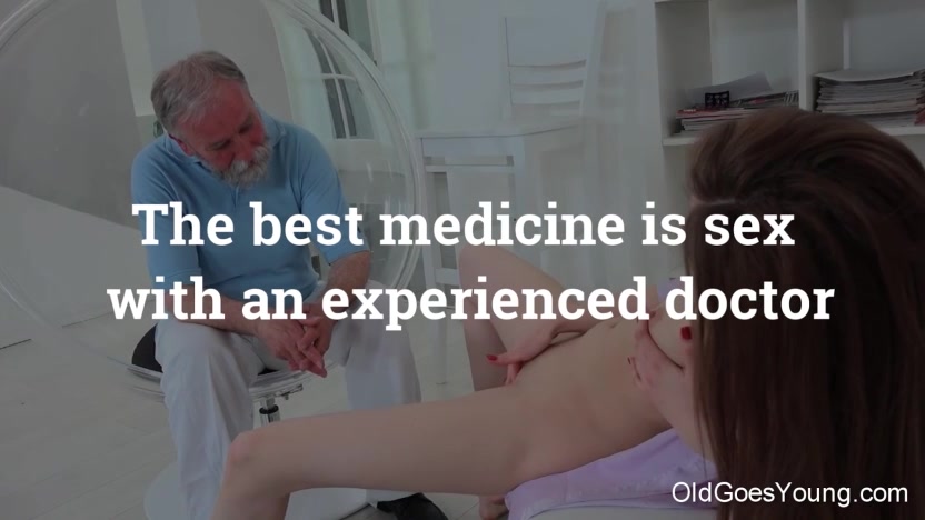 This old goes young masseuse knew where to touch to make Sandra horny