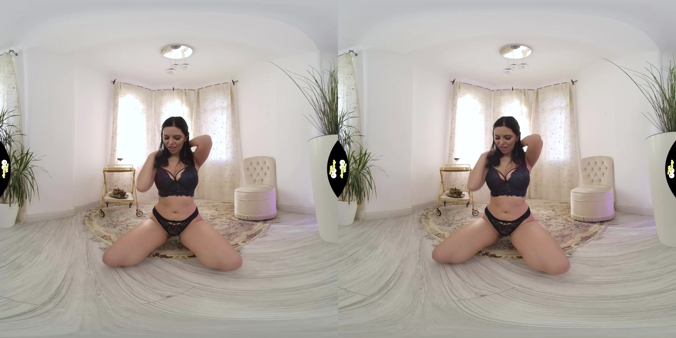 Sexy Kira Queen - Big Tit Pornstar in Lingerie Solo Masturbation