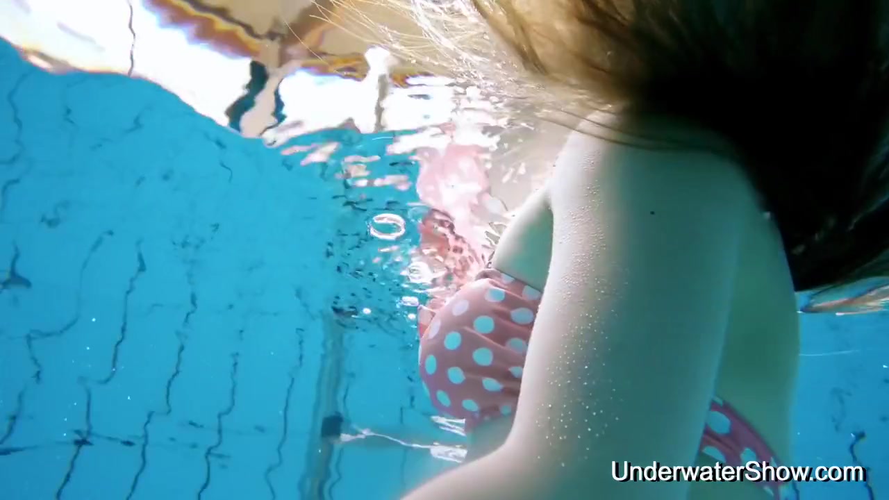 Slovak teen 18+ Babe Big Tits Simonna Sexy Nude Swimmer