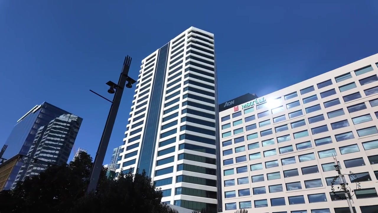 Shower Dildo In Auckland Cbd And A Dildo Fuck In The Shower